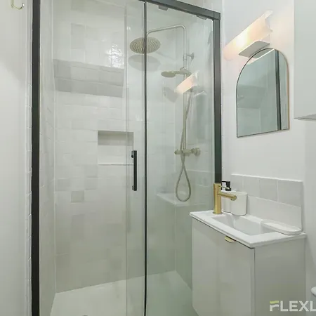 Appartamento 5 Min From Gare De Lest Lively & Cultural Area