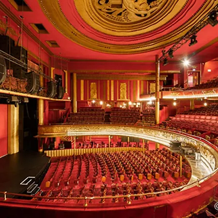 5 Min From Gare De Lest Lively & Cultural Area Appartamento Parigi